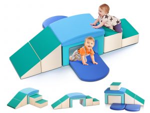 Малыш играет безопасно